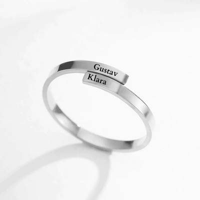 Gravierter Ring mit Namen