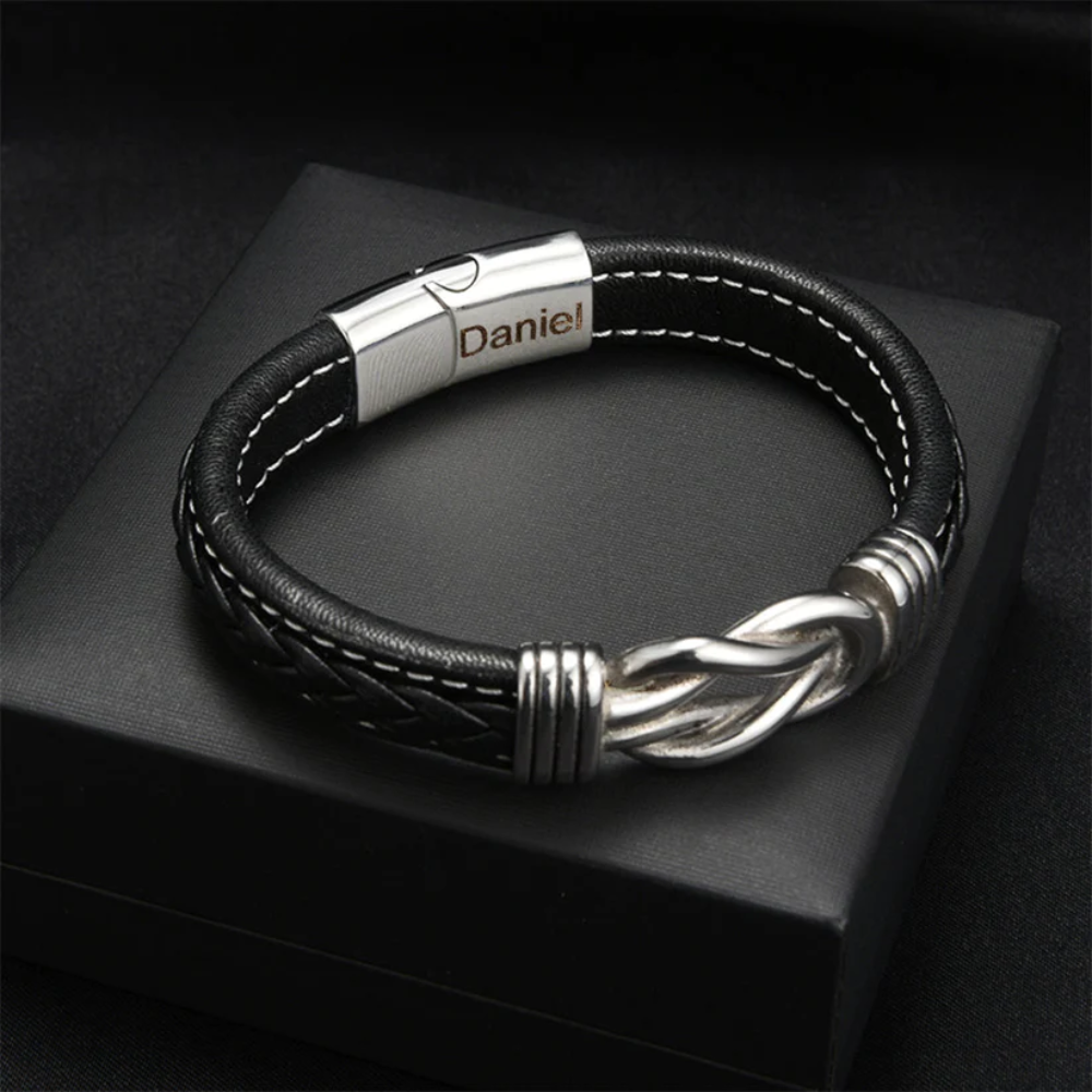 Für meinen Sohn – Infinity Armband mit Gravur des Namens