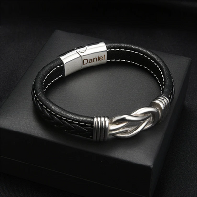 Für meinen Sohn – Infinity Armband mit Gravur des Namens
