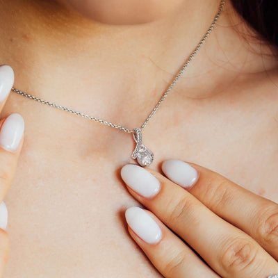 Elegante Weißgoldkette - Ein liebevolles Geschenk von Mama und Papa für unsere Tochter