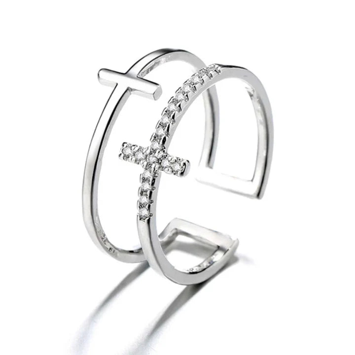 Eleganter Ring mit 2 Kreuzen