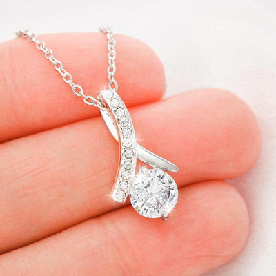 Elegante Weißgoldkette - Ein liebevolles Geschenk von Mama und Papa für unsere Tochter