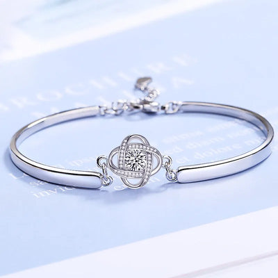 Liebesknoten-Armband